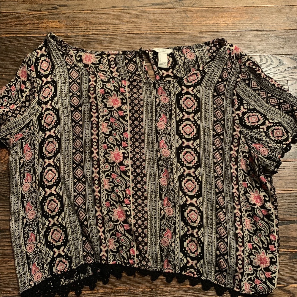 Forever 21 patterned shirt